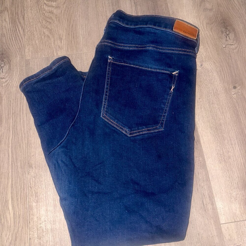 👖 Express High Waisted Denim Perfect Ankle Leggings – Medium Wash, 16 Short - Picture 2 of 7
